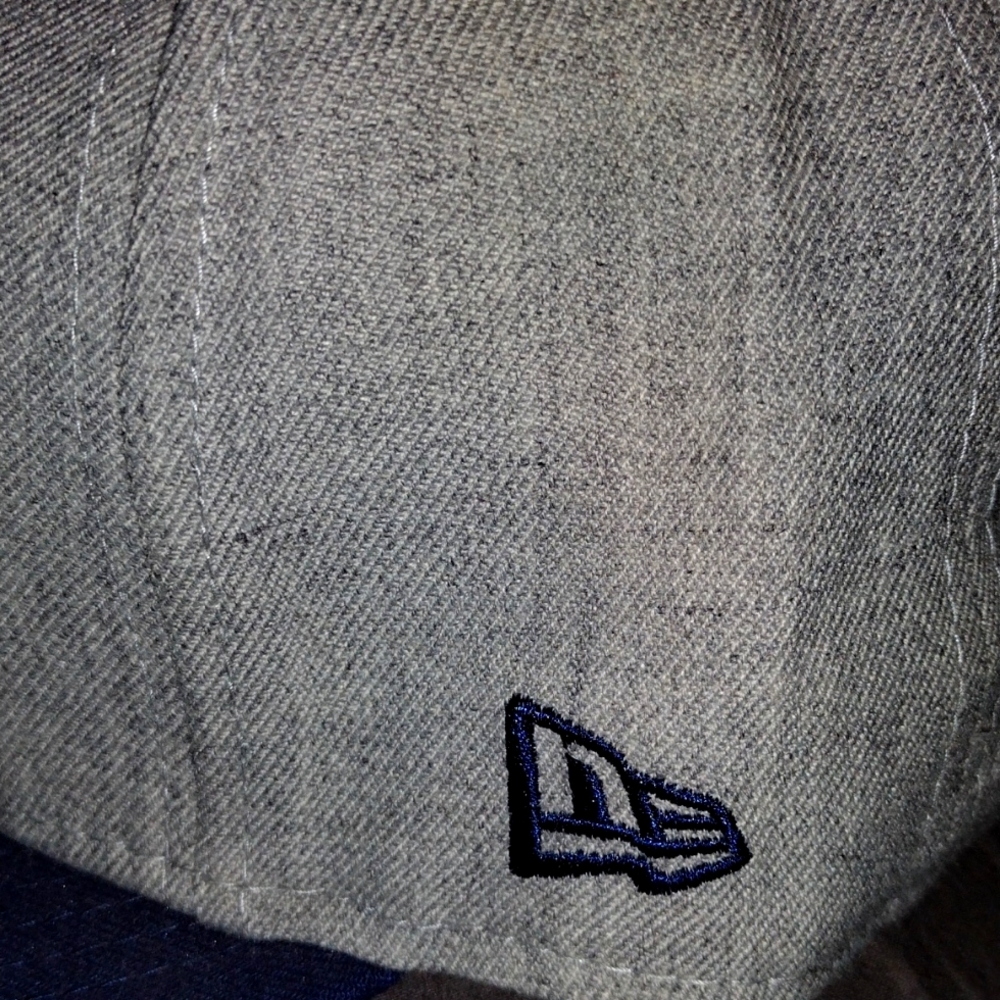 Charlotte Hornets NewEra 9Fifty SnapBack Hat Made by NBA Hardwood Classics M-L - Picture 8 of 12